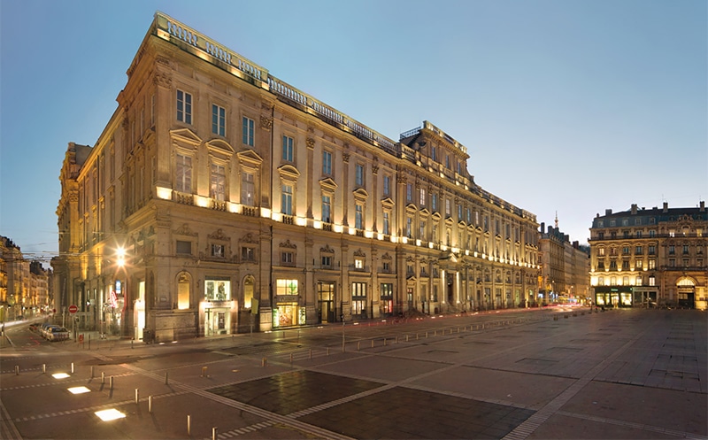 Palais des Beaux-Arts vu depuis la place des Terreaux, Lyon