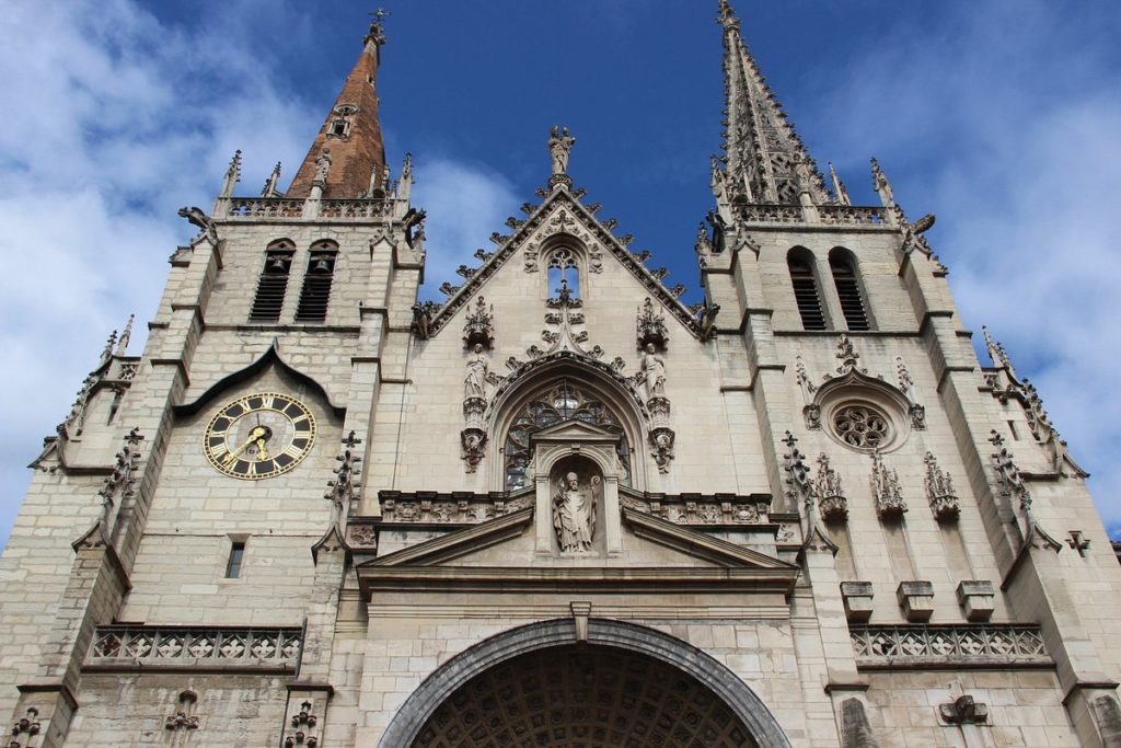 Façade de l'église Saint-Nizier, Lyon